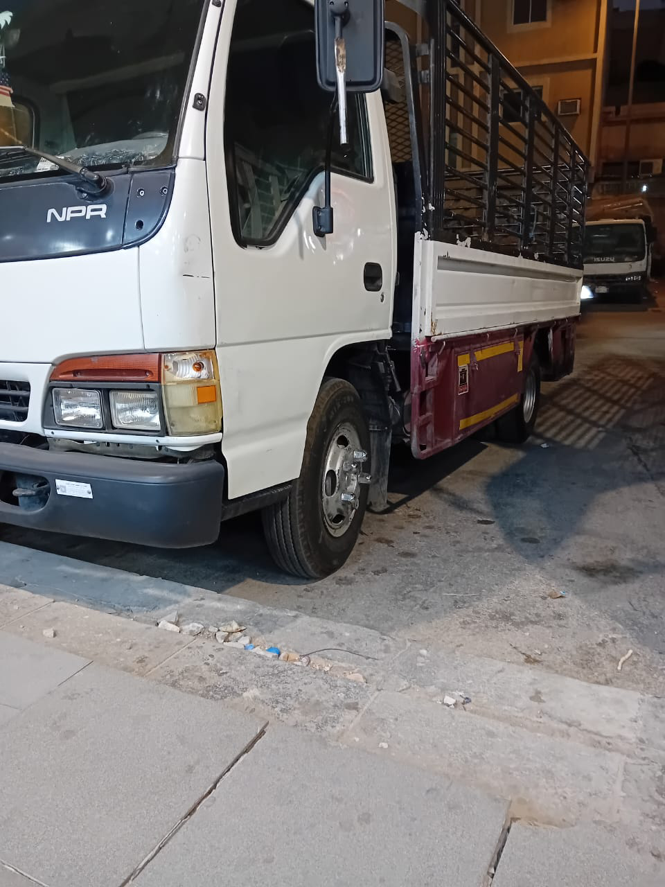 توصيل اثاث الى الجمعية الخيرية بالرياض