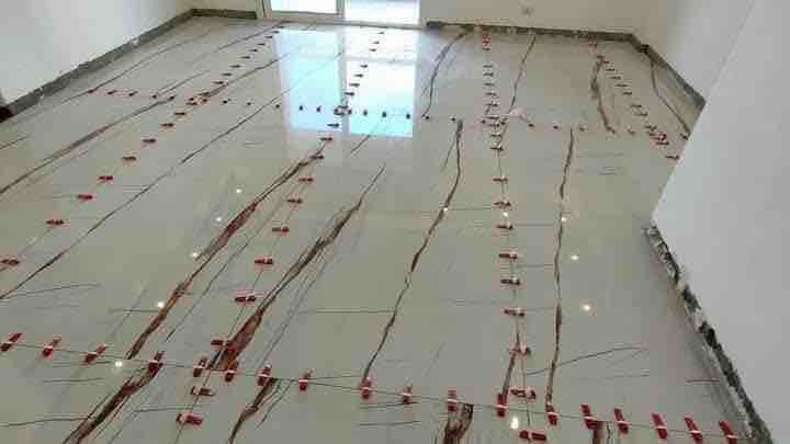 مبلط سيراميك  تركيب صفائح حجريه - Image 4