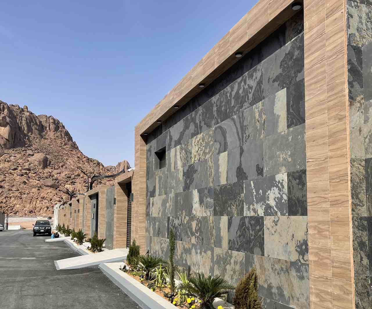 مبلط سيراميك  تركيب صفائح حجريه - Image 15