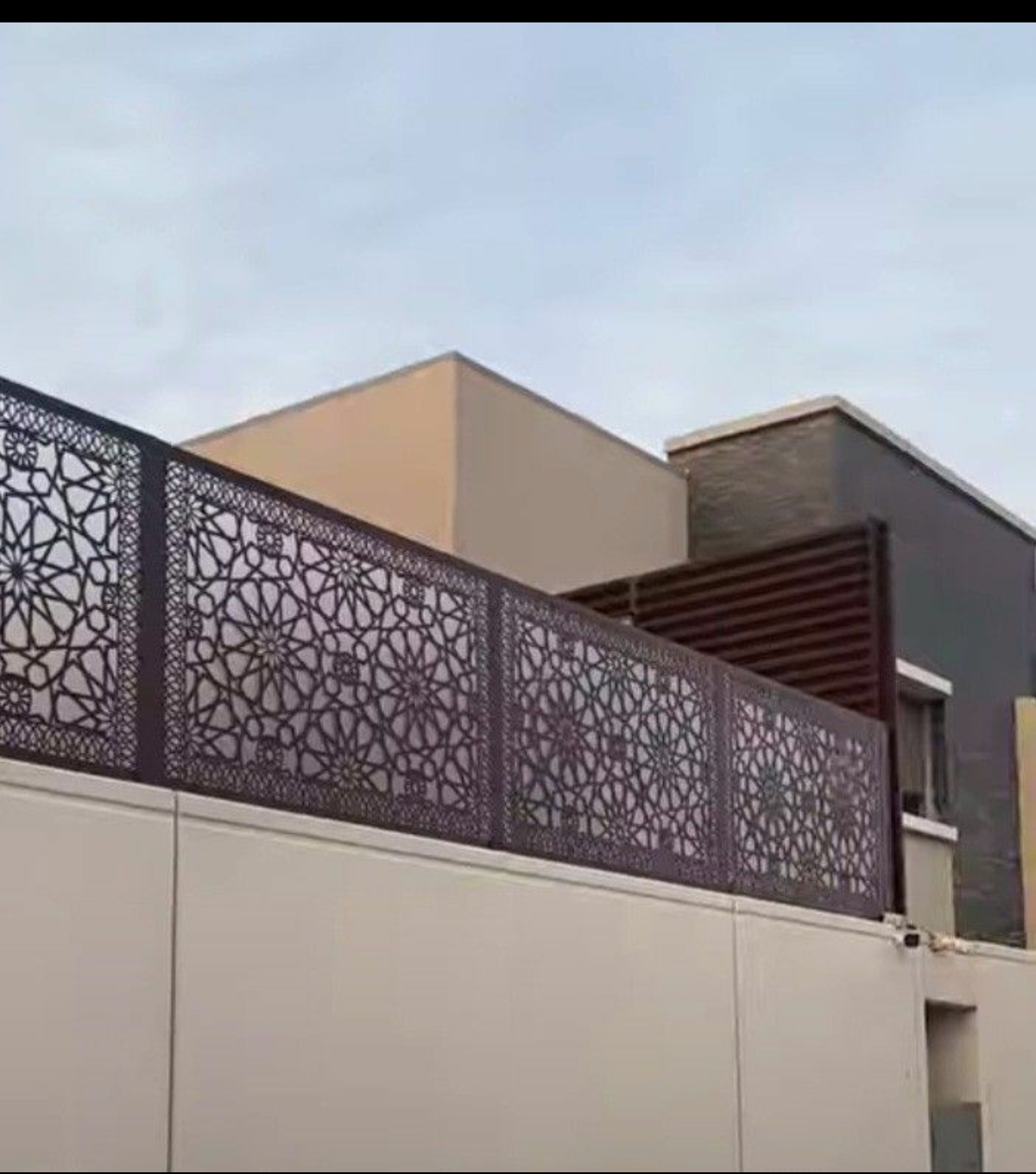 حداد مظلات وسواتر ملاحق غرف تكسيات بنل وجميع أعمال الحدادة - Image 5