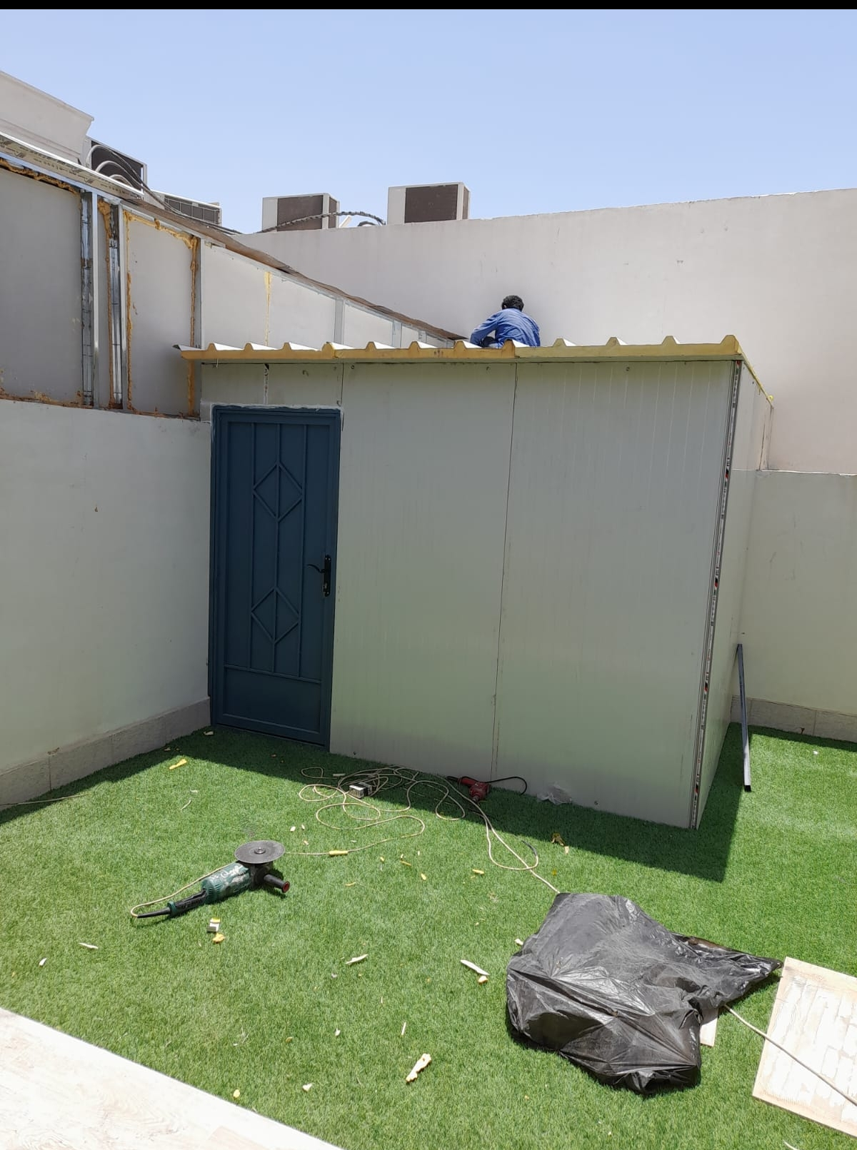 حداد مظلات وسواتر ملاحق غرف تكسيات بنل وجميع أعمال الحدادة - Image 9