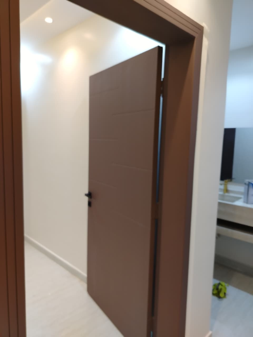 معلم دهانات وديكورات - Image 3