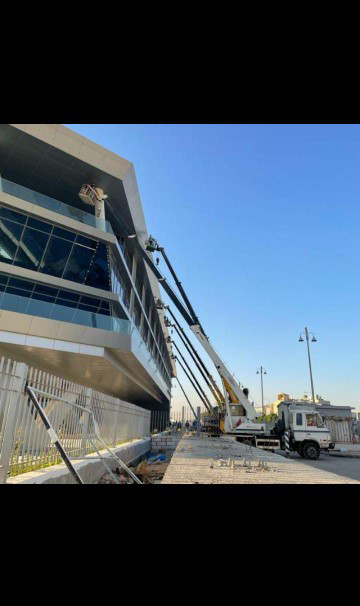 تنظيف واجهات زجاجية وكلادنج ومحلات تجارية