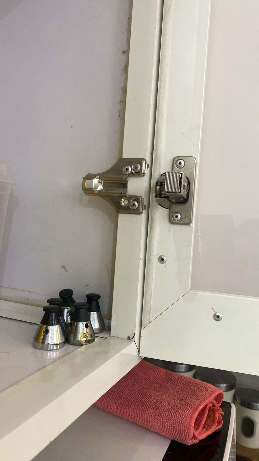 فني مطابخ فك وتركيب وتعديل