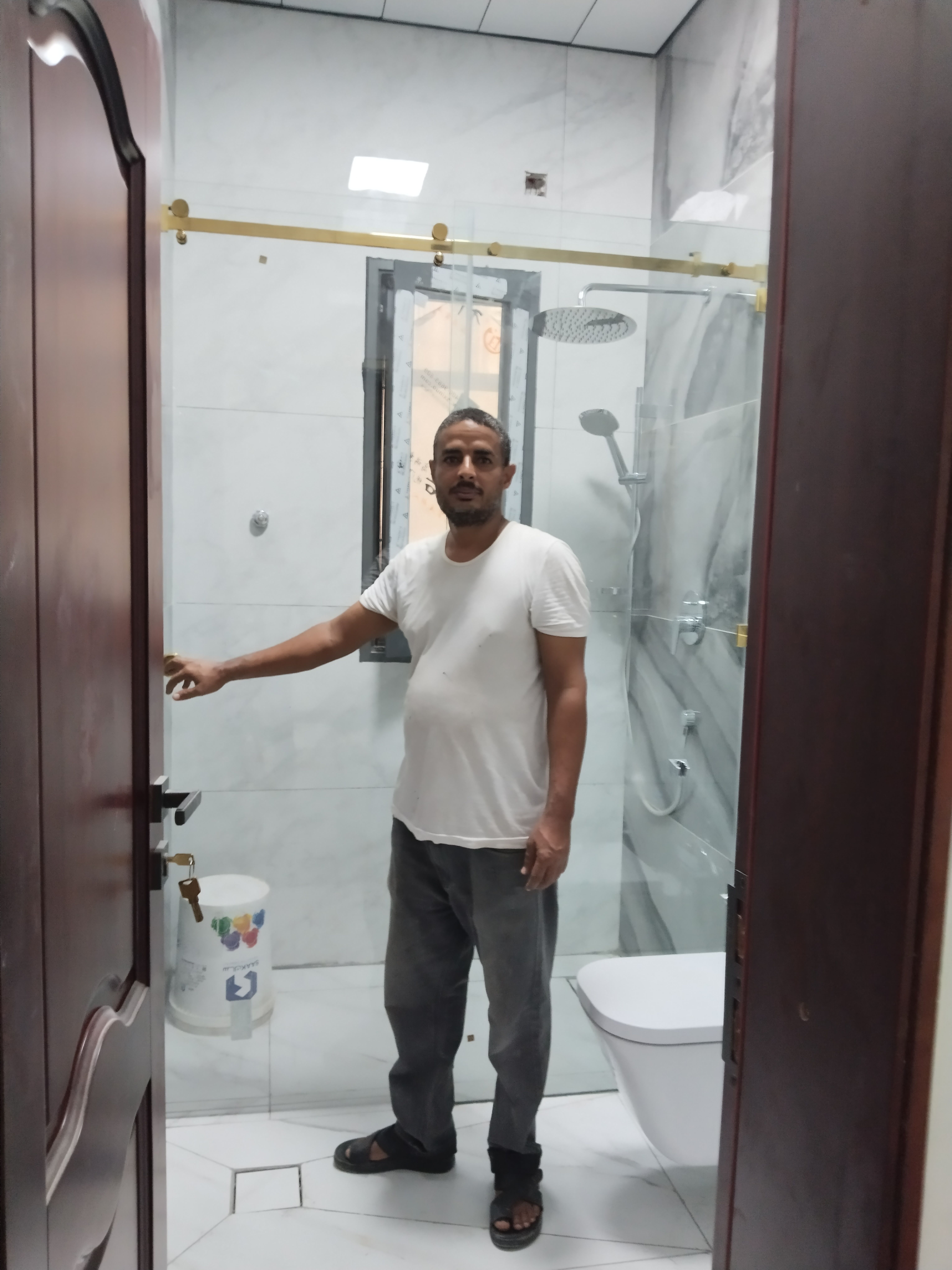 زجاج سكريت - Image 4