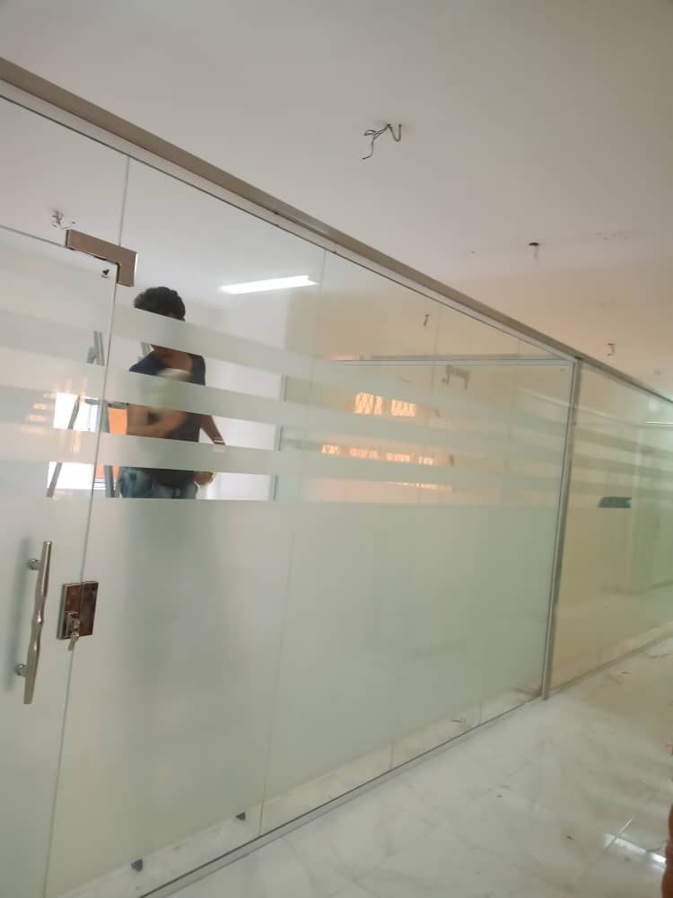 للزجاج السكريت والالمنيوم - Image 8