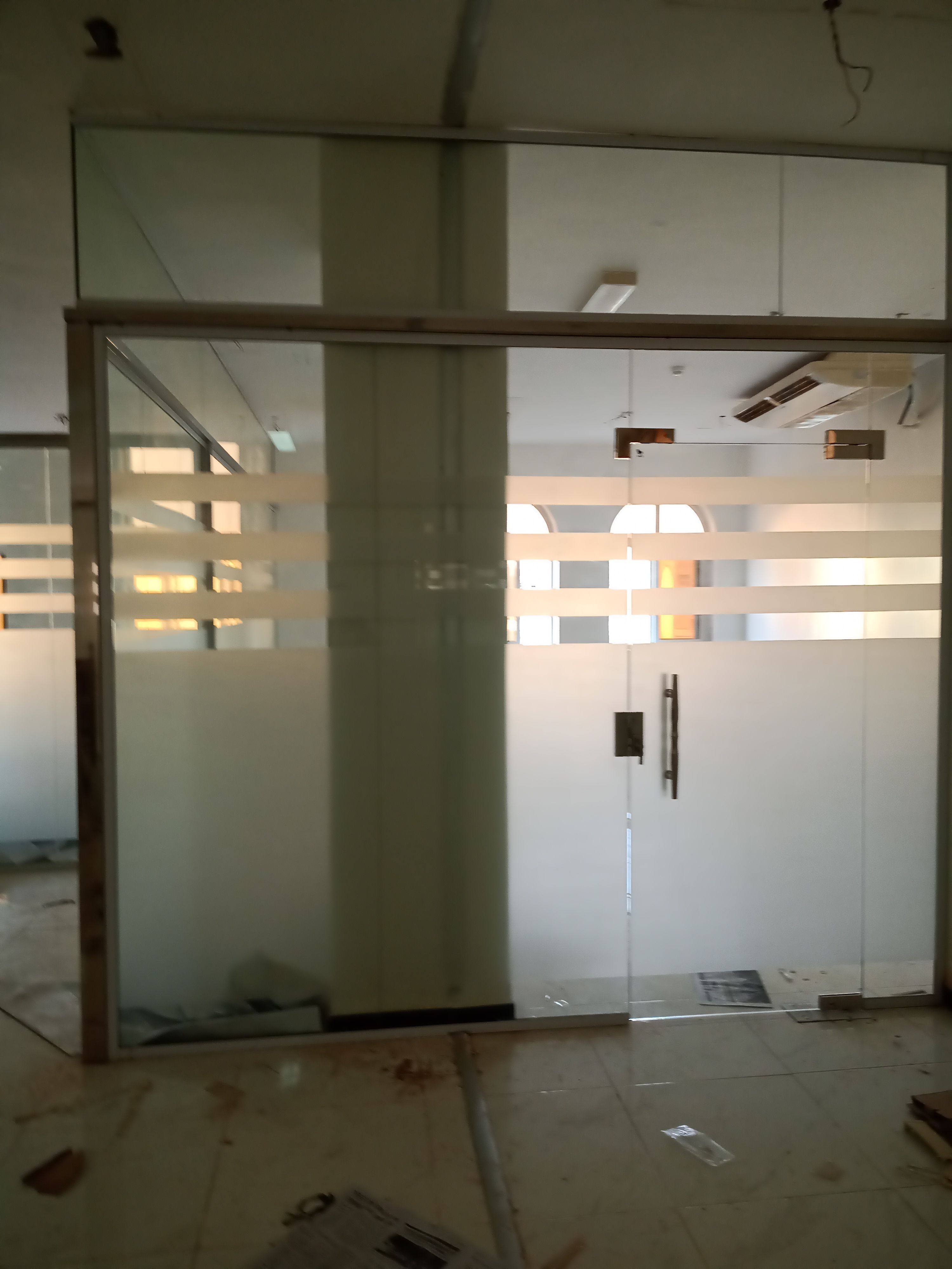 للزجاج السكريت والالمنيوم - Image 16