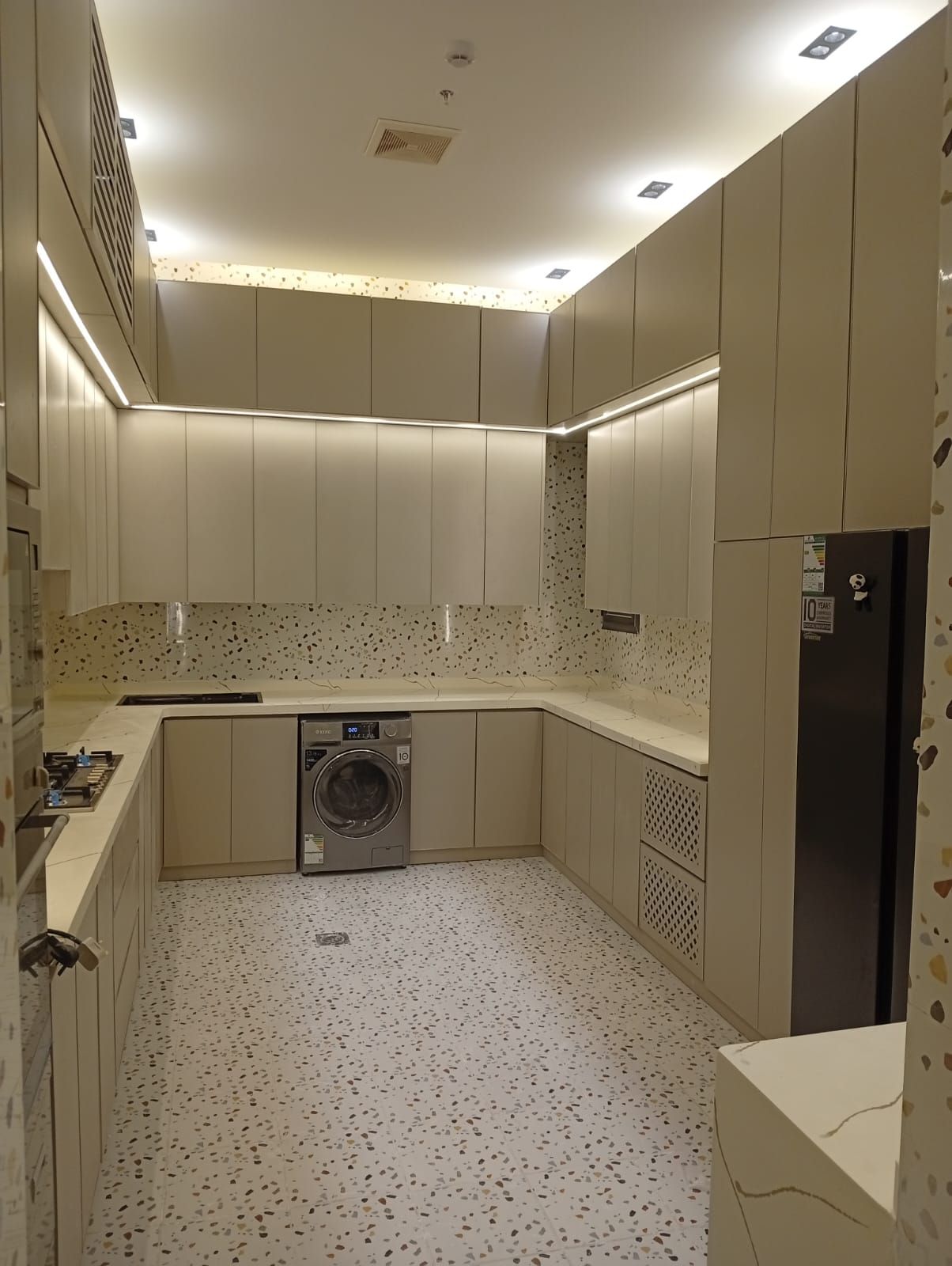 مصنع فجر الابداع للمطابخ - Image 2