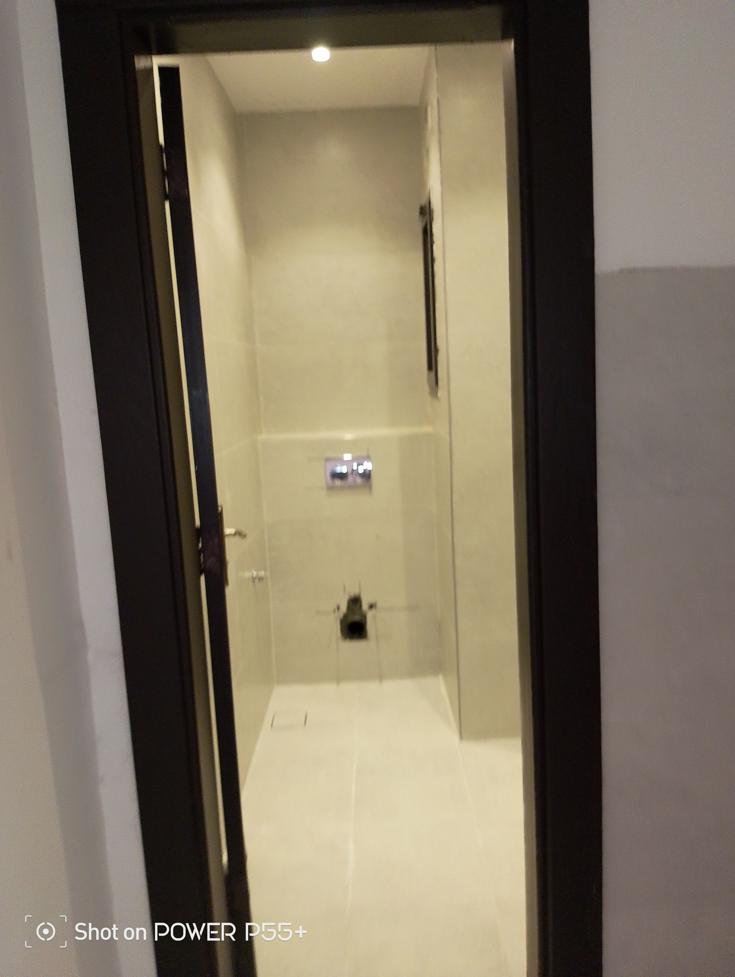 شركه تنظيف بجده تنظيف شقق منازل تنظيف وتعقيم الخزانات وعزلها لمنع التسريبات والروائح بجده - Image 7