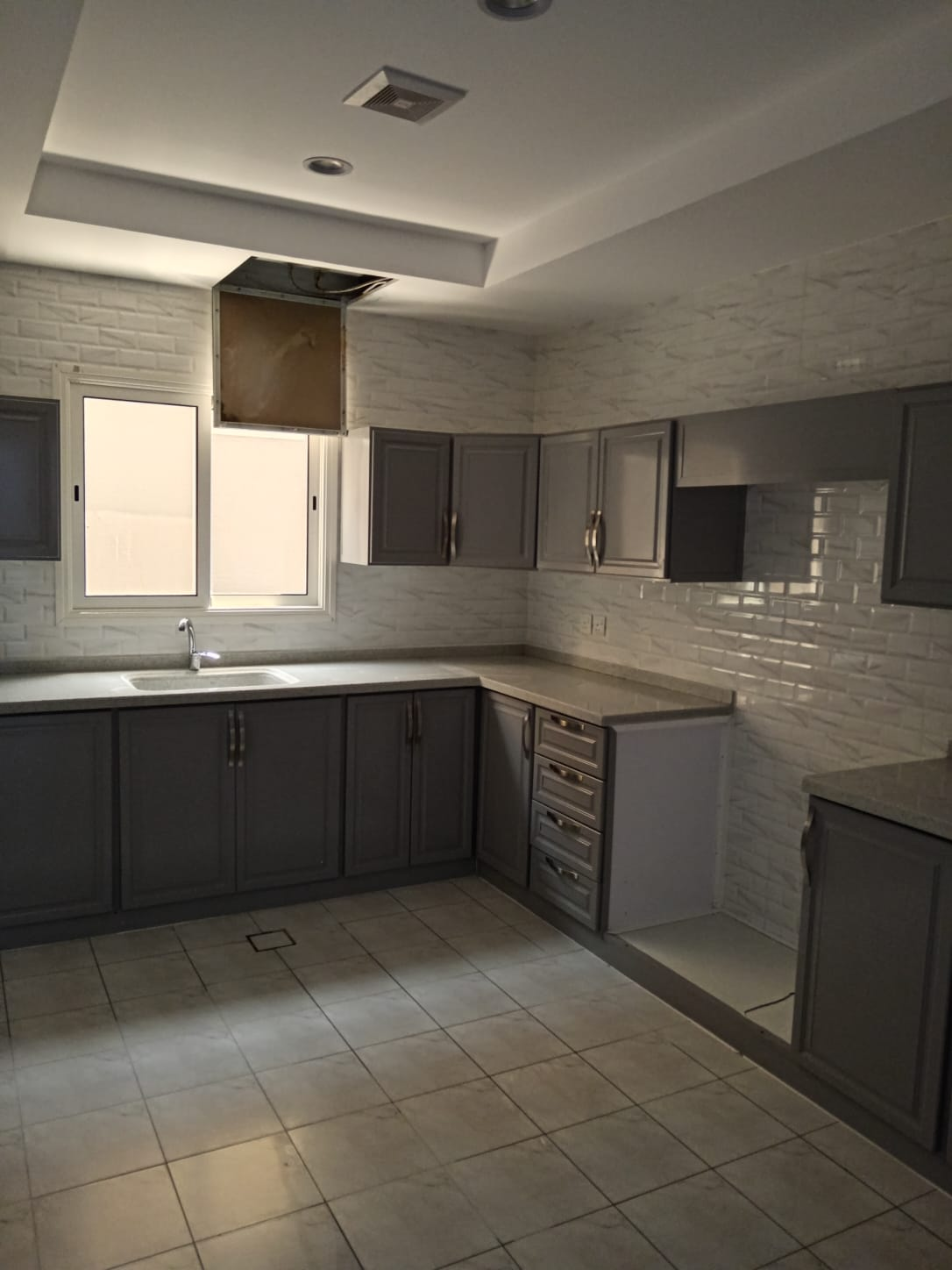 شركة تنظيف شقق فلل منازل رش مبيدات الحشرات غسيل خزانات مجالس كنب - Image 3