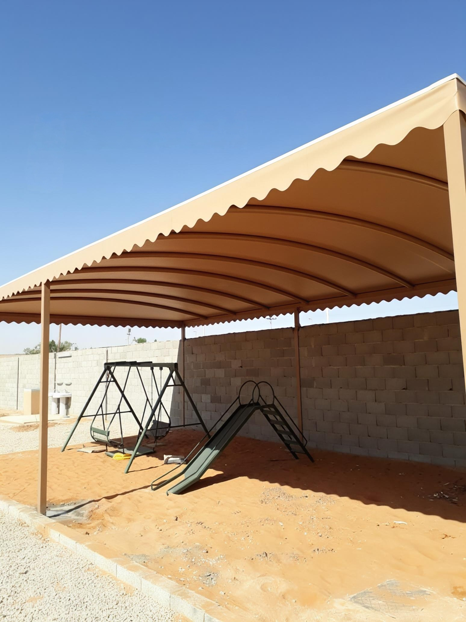 حداد مظلات وسواتر - Image 6