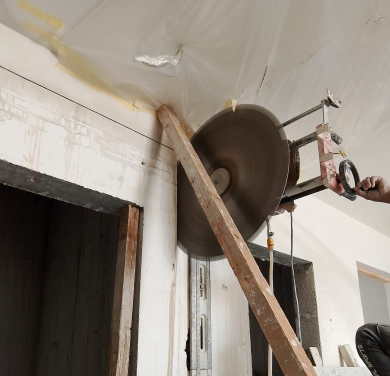 قص خرسانه وفتح الابواب والدرايش وتخريم كور ب