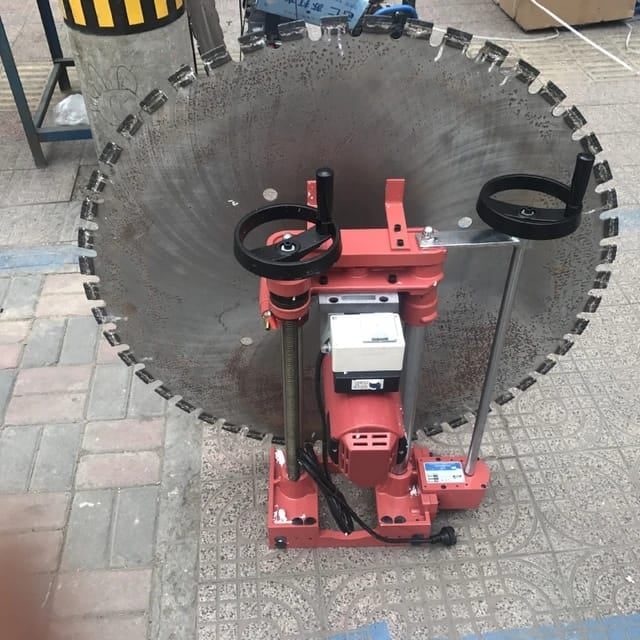 قص خرسانه وفتح الابواب والدرايش وتخريم كور ب - Image 4