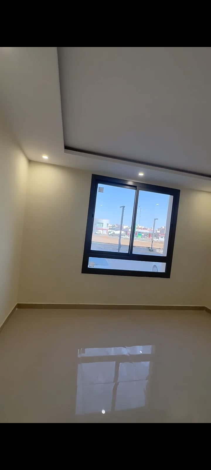 تفصیل أبواب نوافذ المنيوم وزجاج سكريت - Image 3