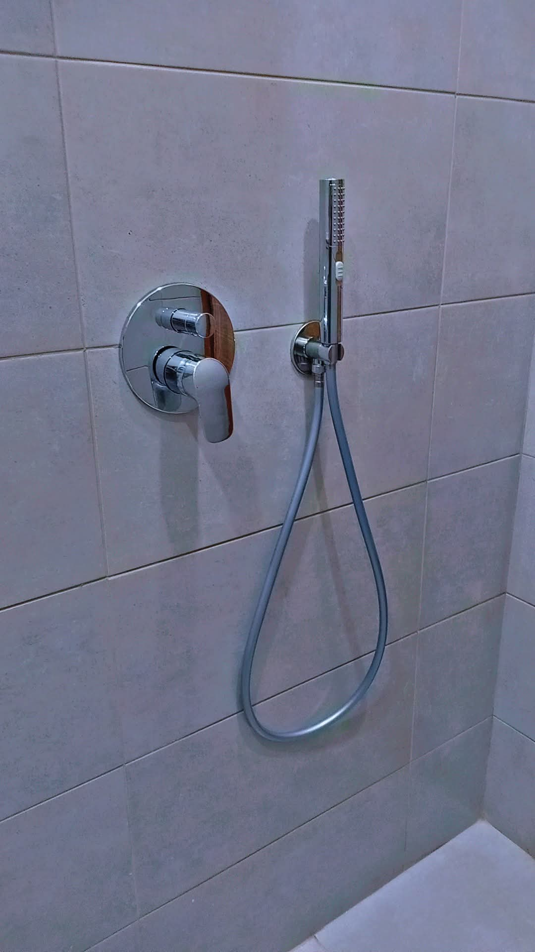 سباك فك وتركيب بجده - Image 9