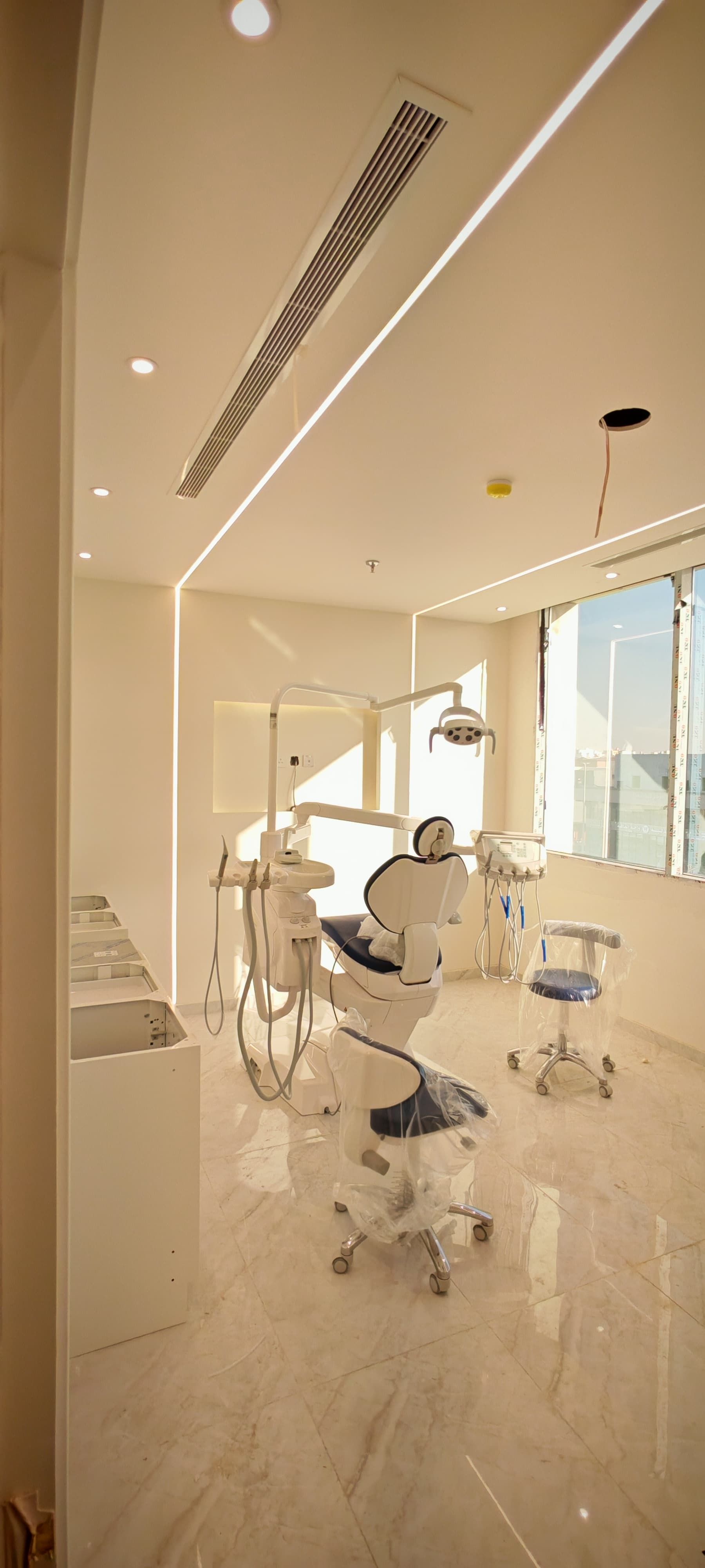 فني كهربائي وتركيب مانع صواعق وتاريث ارضي - Image 2